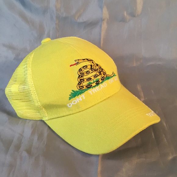 Don’t Tread On Me yellow cap 6 panel mesh back SnapBack hat - Picture 3 of 12